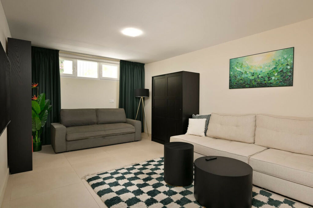 Detached Villa Marbesa Málaga - image 17