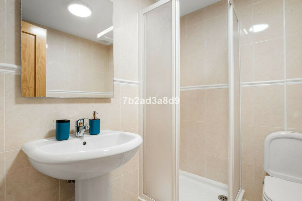 Ground Floor Apartment Selwo Málaga - image 17