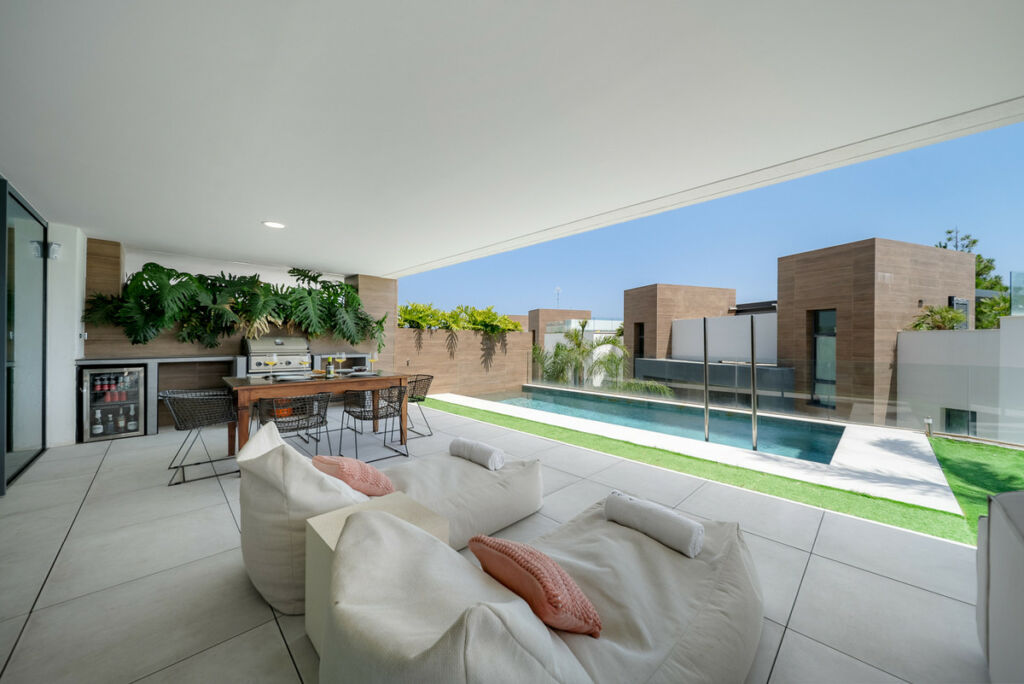 Duplex Cabopino Málaga - image 17