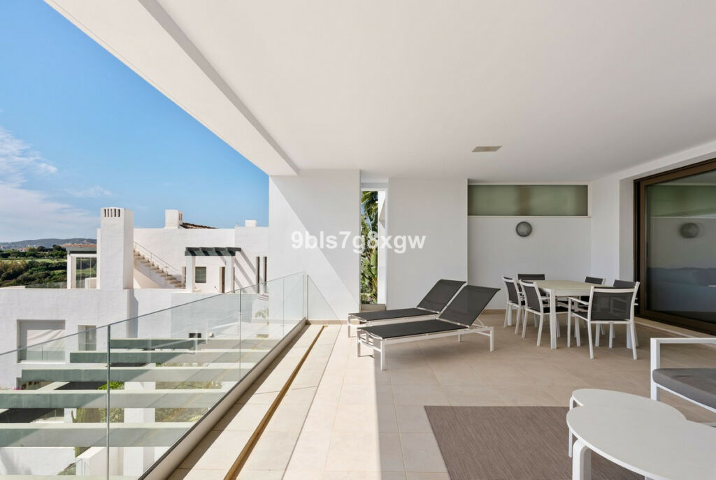 Middle Floor Apartment Casares Playa Málaga - image 17