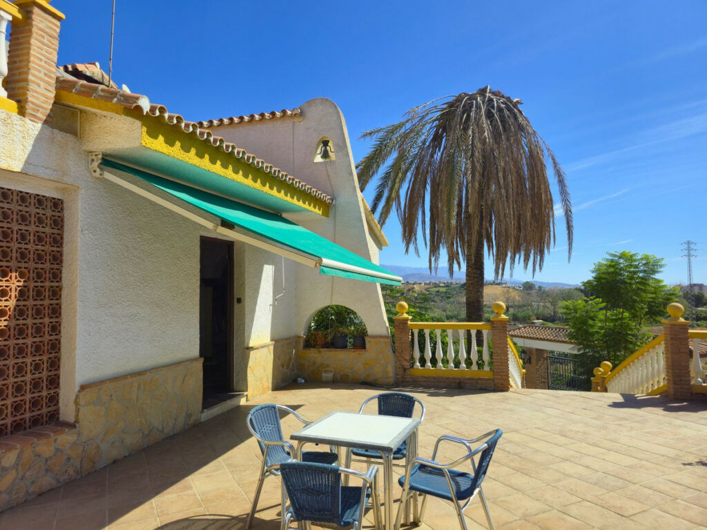 Detached Villa Almayate Málaga - image 17