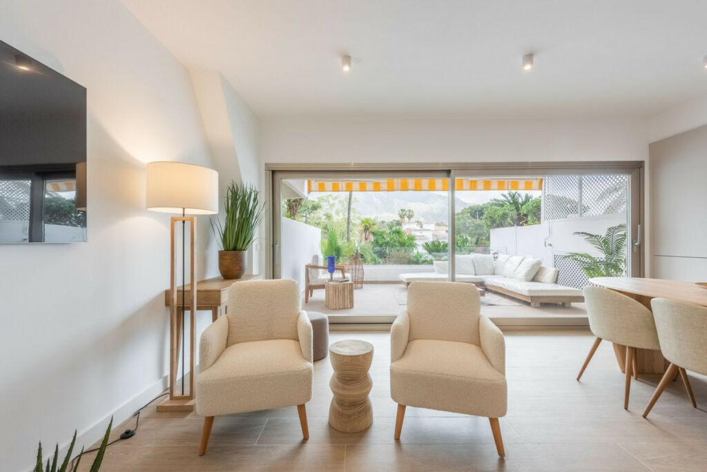 Middle Floor Apartment The Golden Mile Málaga - image 17