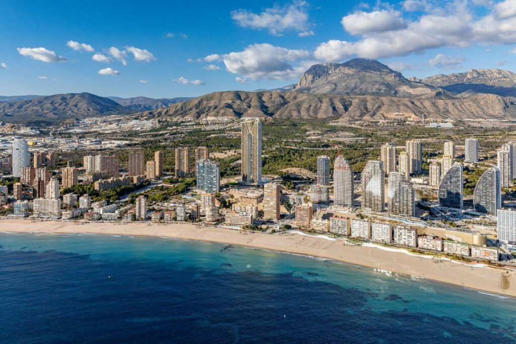 Middle Floor Apartment Benidorm Alicante - image 17