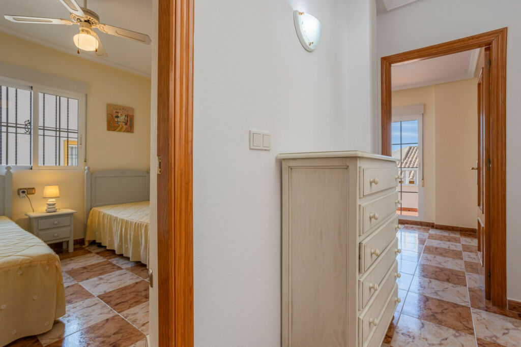 Semi-Detached House Playa Golf Alicante - image 17