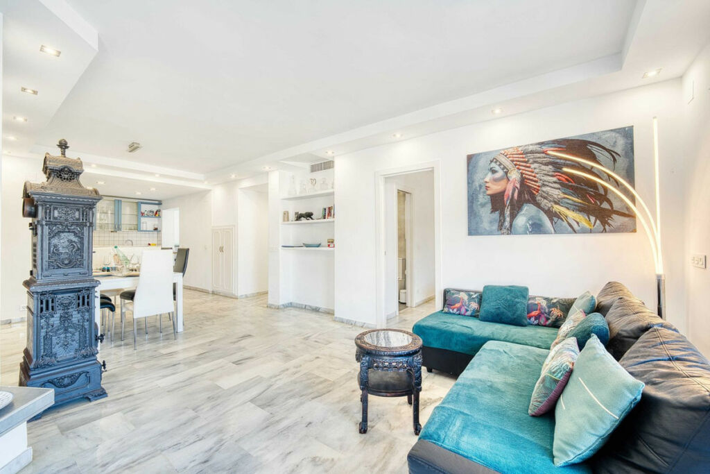 Penthouse Elviria Málaga - image 17