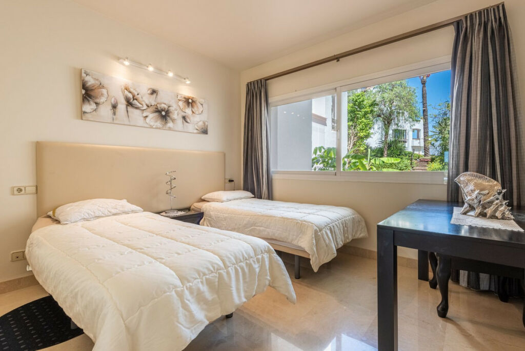 Ground Floor Apartment Benahavís Málaga - image 17