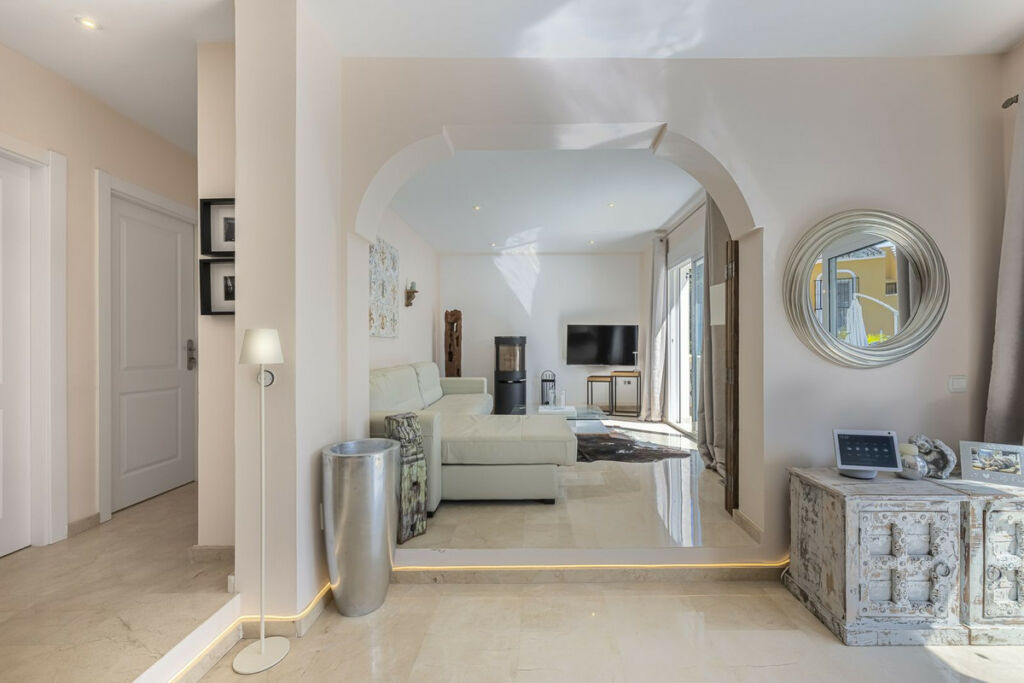 Detached Villa Calahonda Málaga - image 17