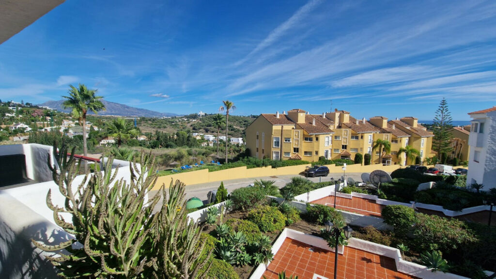 Middle Floor Apartment Bel Air Málaga - image 17