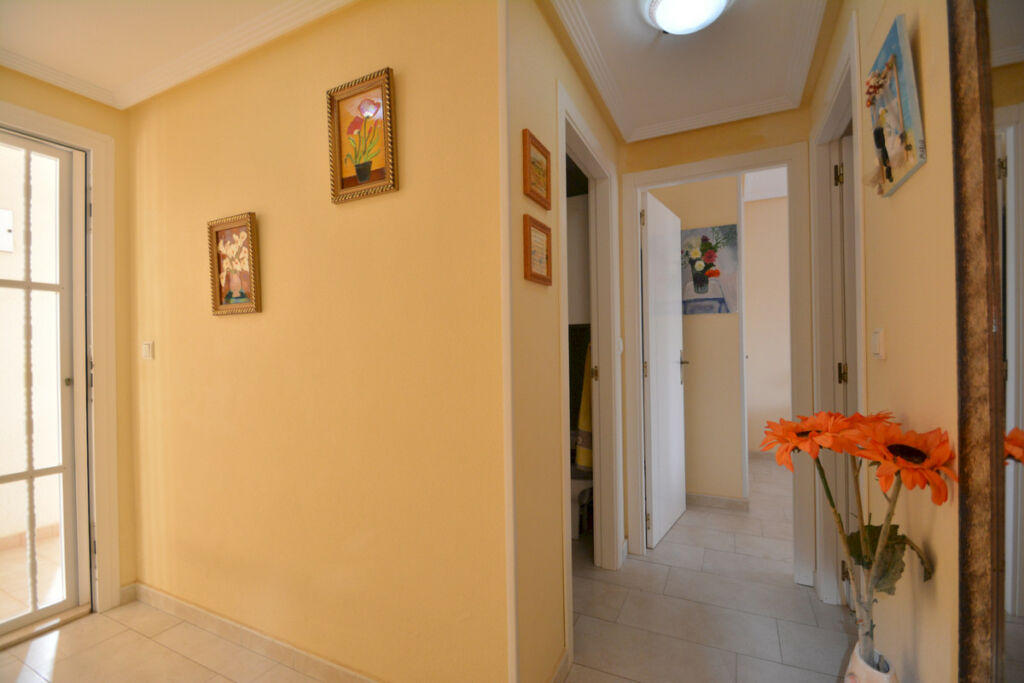 Middle Floor Apartment Guardamar del Segura Alicante - image 17
