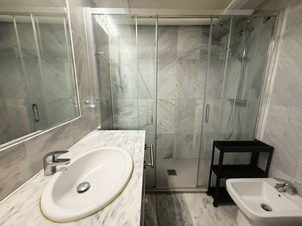 Duplex Marbella Málaga - image 17