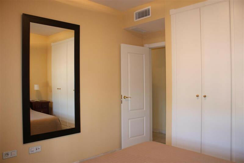 Middle Floor Apartment New Golden Mile Málaga - image 17