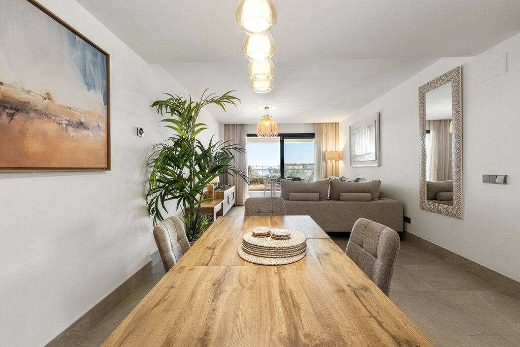 Middle Floor Apartment Casares Playa Málaga - image 17