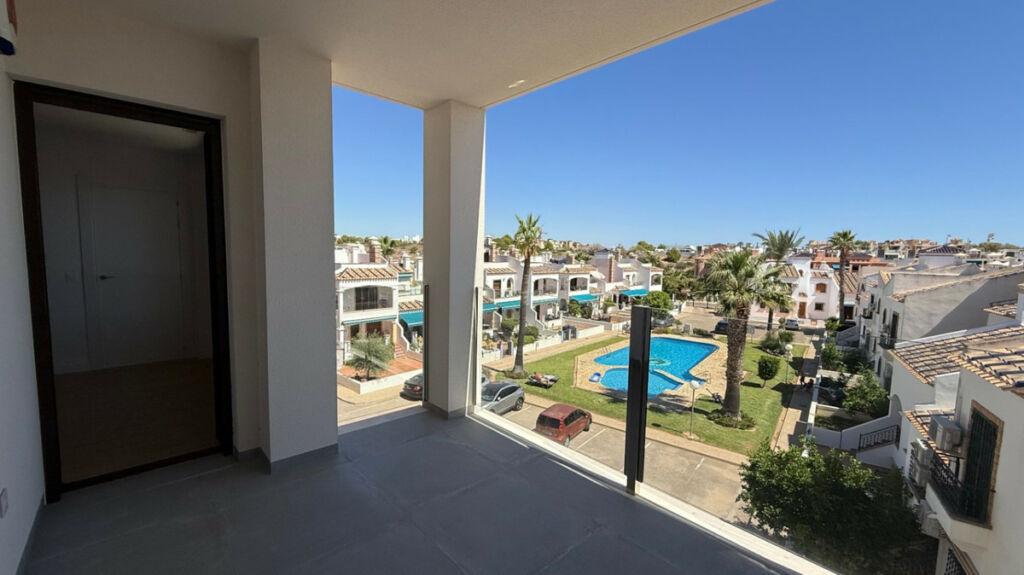 Penthouse Orihuela Alicante - image 2