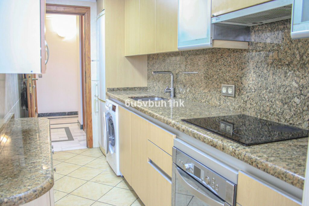 Middle Floor Apartment Marbella Málaga - image 17