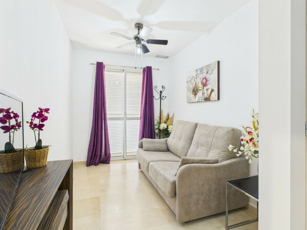 Ground Floor Apartment La Duquesa Málaga - image 17