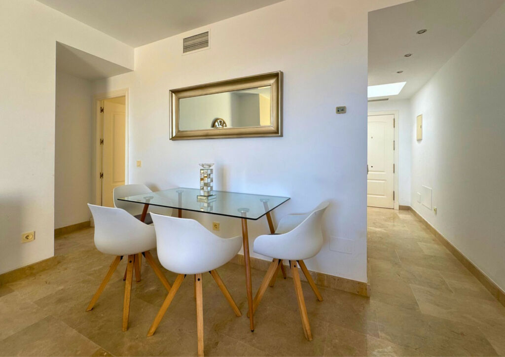 Penthouse La Duquesa Málaga - image 17