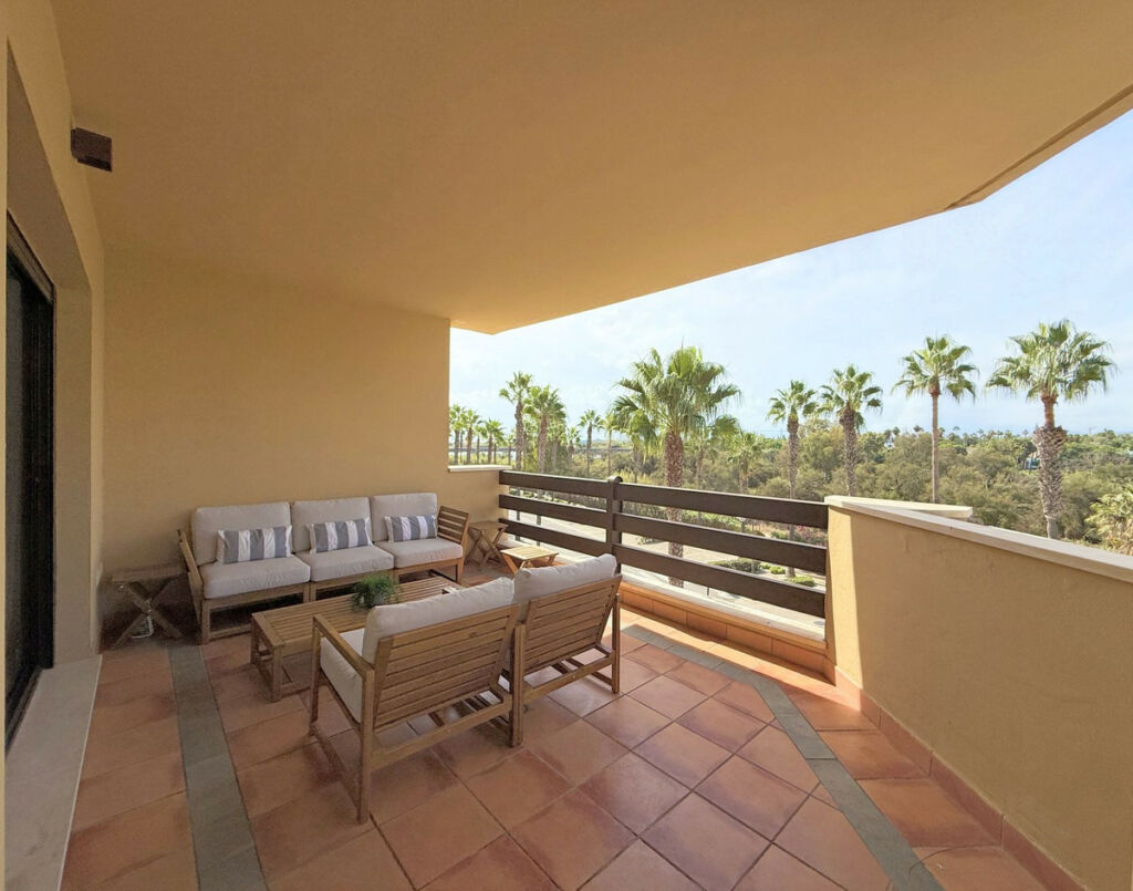 Middle Floor Apartment Sotogrande Puerto Cádiz - image 25