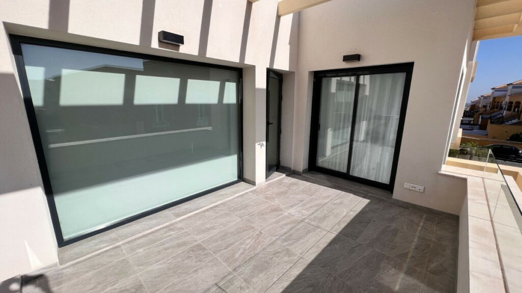 Detached Villa Los Montesinos Alicante - image 17