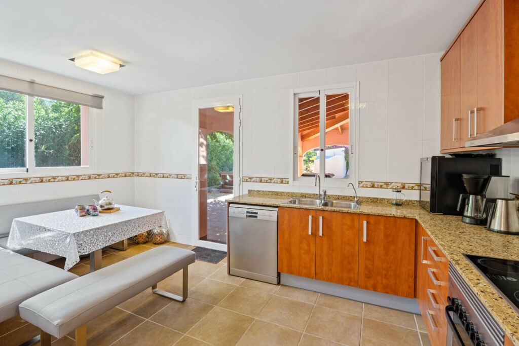 Detached Villa Javea Alicante - image 17