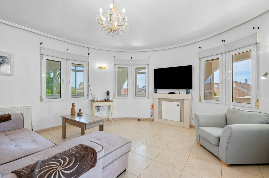Detached Villa Ciudad Quesada Alicante - image 16
