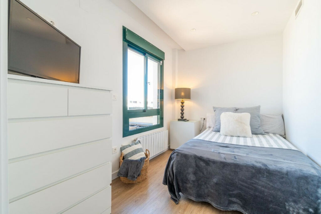 Top Floor Apartment Lomas De Campoamor Alicante - image 17