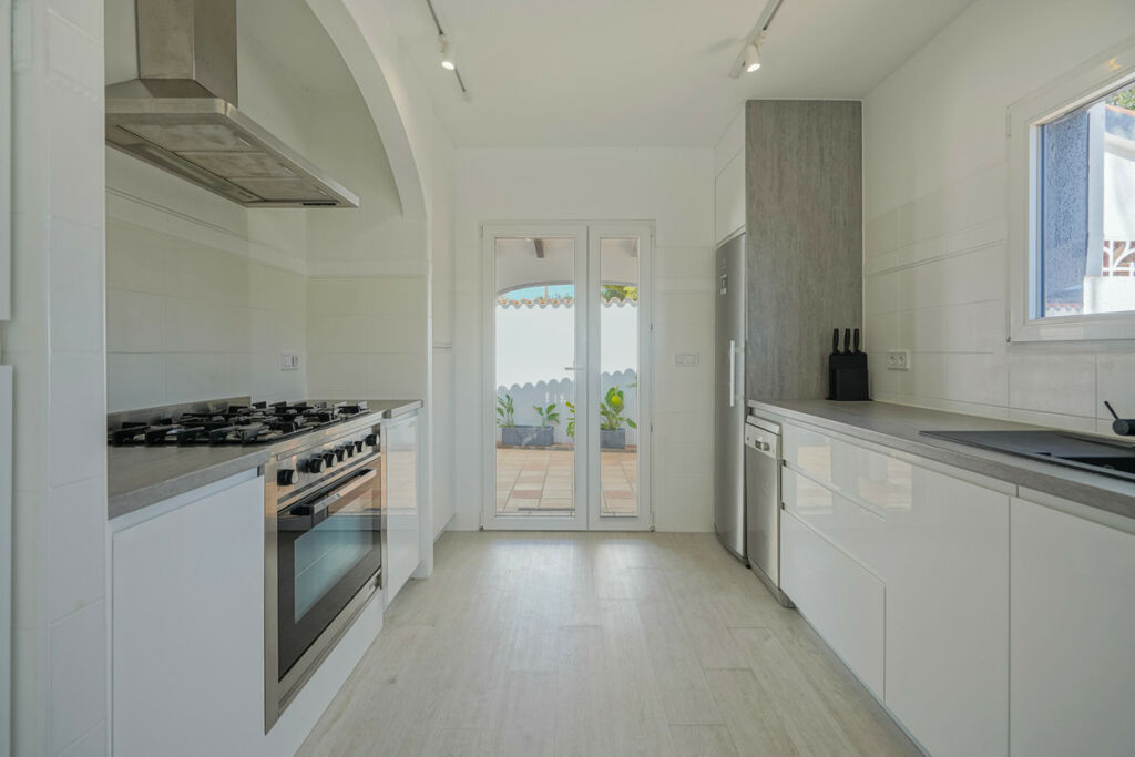 Detached Villa Calpe Alicante - image 17