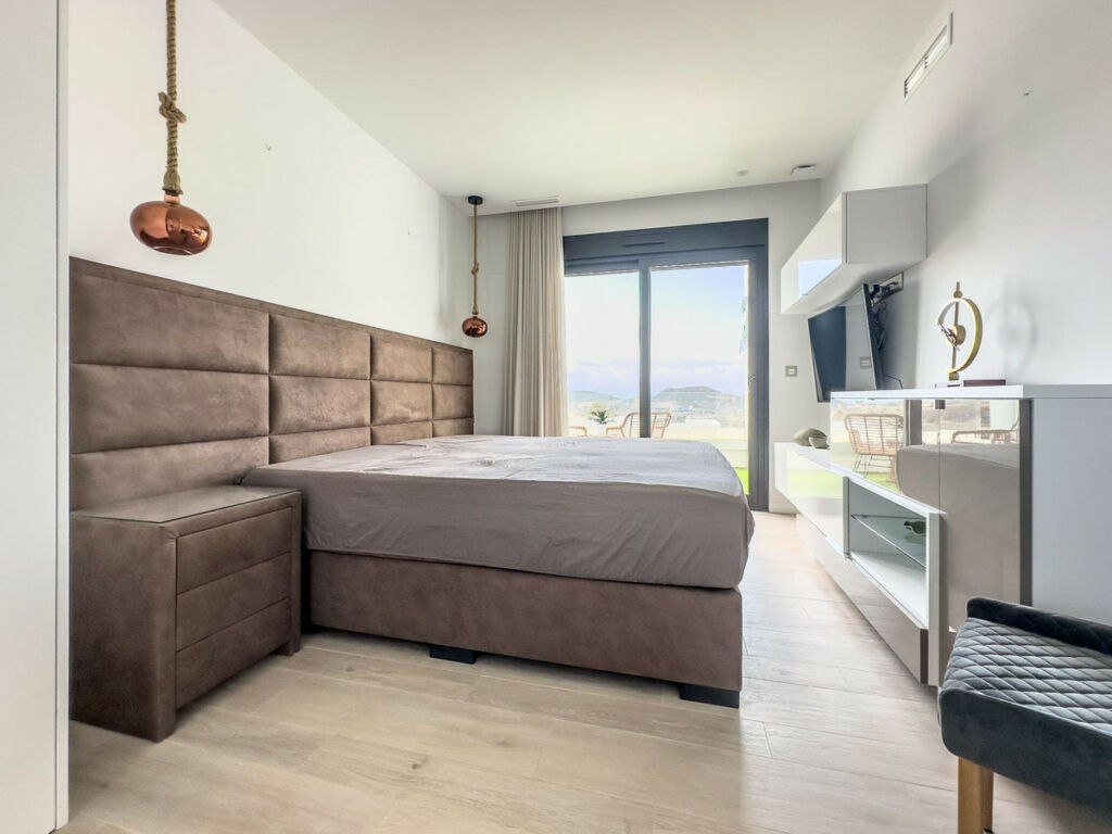 Middle Floor Apartment Calpe Alicante - image 17