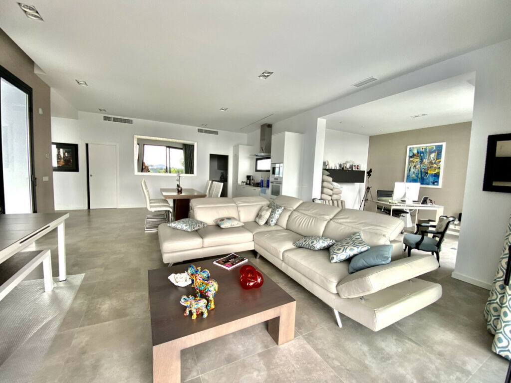 Detached Villa Benahavís Málaga - image 17