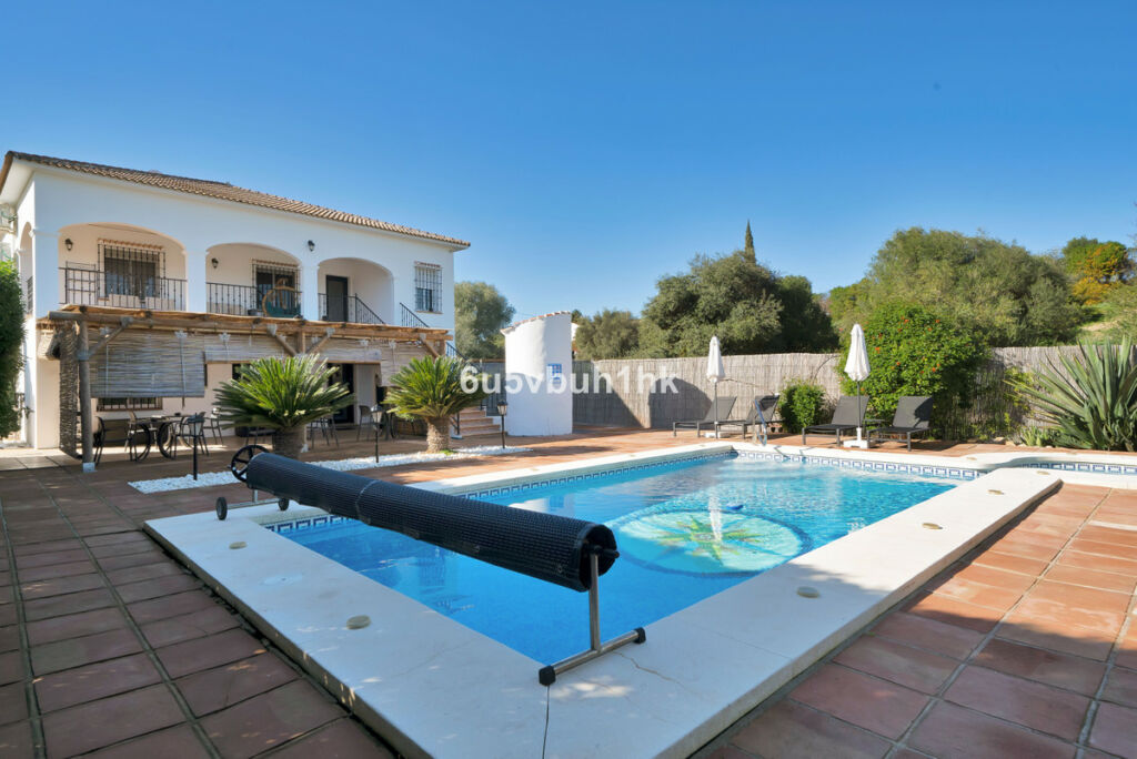 Detached Villa Alhaurín el Grande Málaga - image 17
