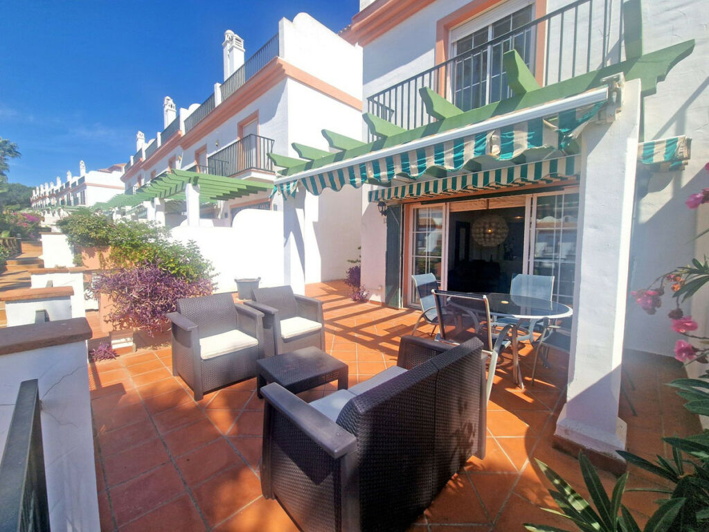 Semi-Detached House Cabopino Málaga - image 15
