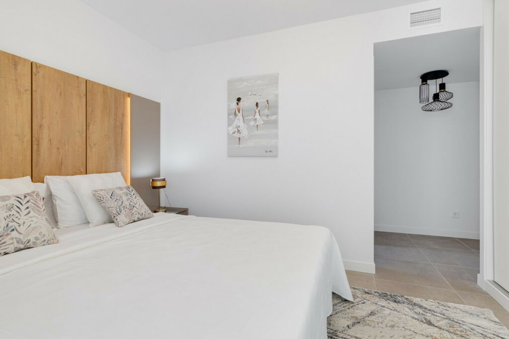 Middle Floor Apartment Calpe Alicante - image 17