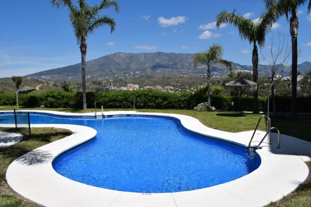 Middle Floor Apartment La Cala Hills Málaga - image 17