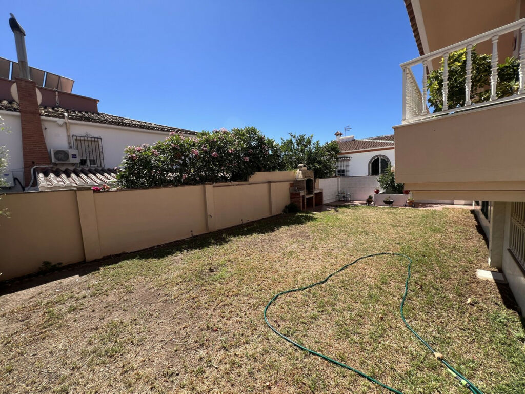 Semi-Detached House Benalmadena Málaga - image 17