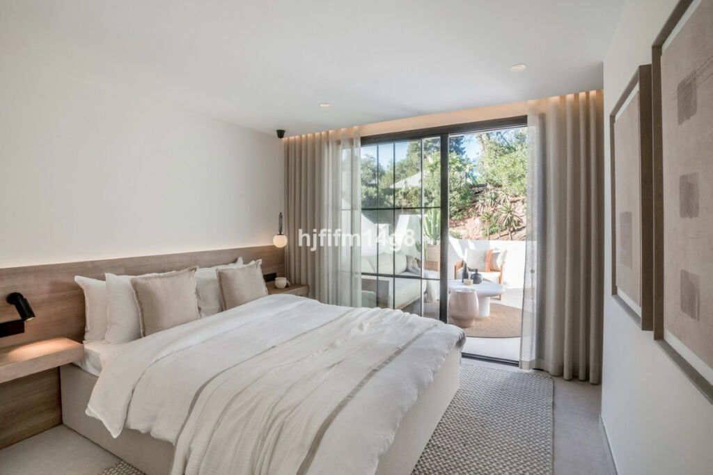 Townhouse Nueva Andalucía Málaga - image 17