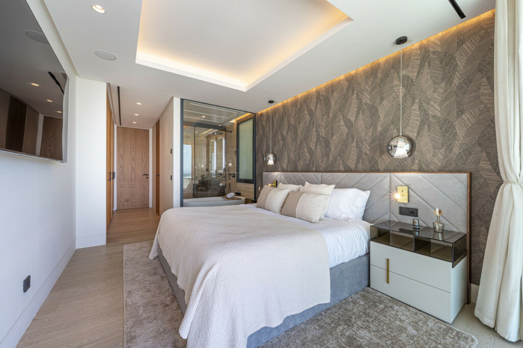 Middle Floor Apartment Estepona Málaga - image 17