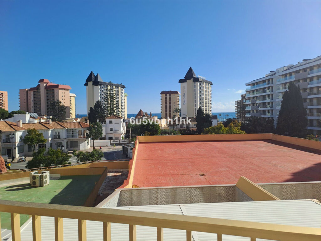 Middle Floor Apartment Fuengirola Málaga - image 18