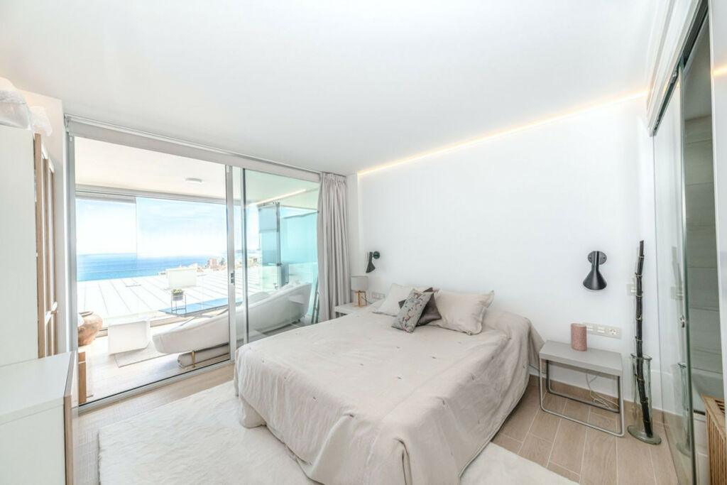 Middle Floor Apartment Fuengirola Málaga - image 17