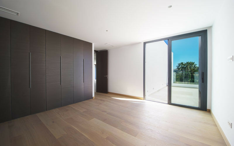 Detached Villa Nueva Andalucía Málaga - image 17