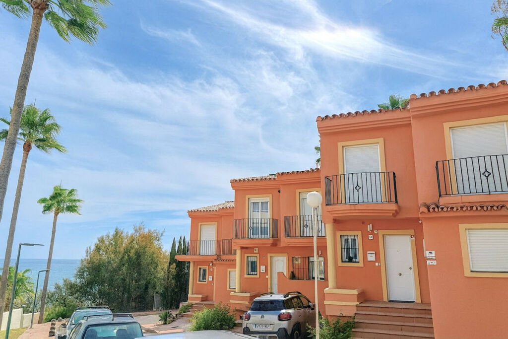 Townhouse Estepona Málaga - image 18