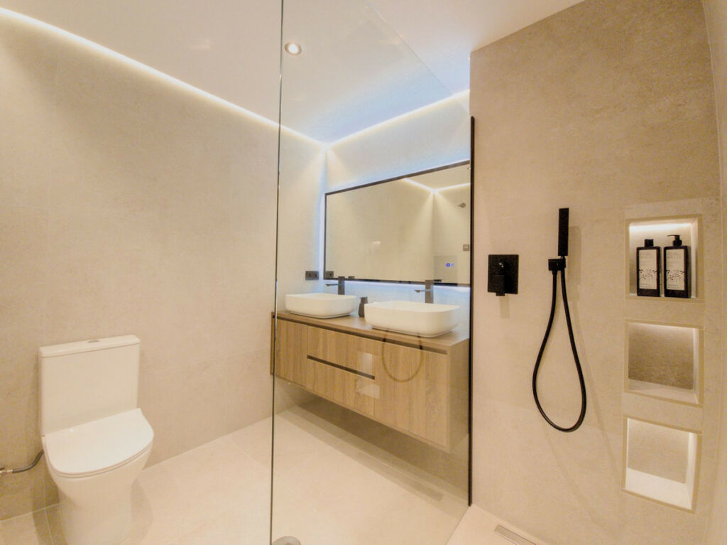 Ground Floor Apartment Miraflores Málaga - image 17