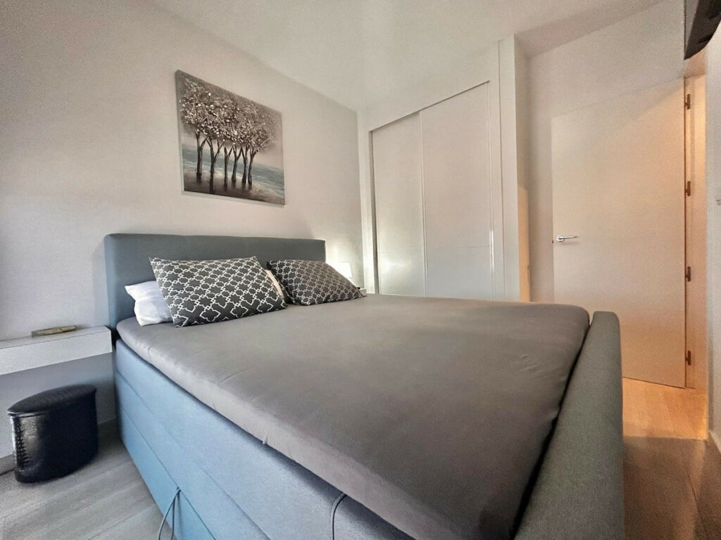 Penthouse Villamartin Alicante - image 17