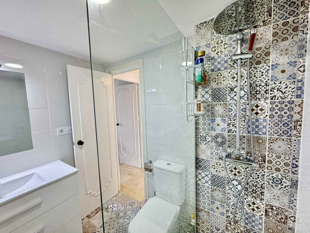 Middle Floor Apartment Riviera del Sol Málaga - image 17
