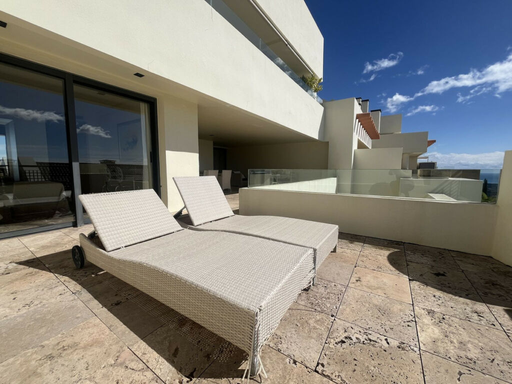 Middle Floor Apartment Altos de los Monteros Málaga - image 17