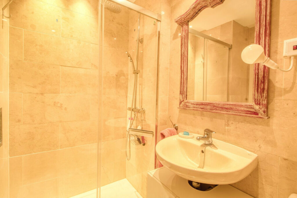 Ground Floor Apartment Manilva Málaga - image 17