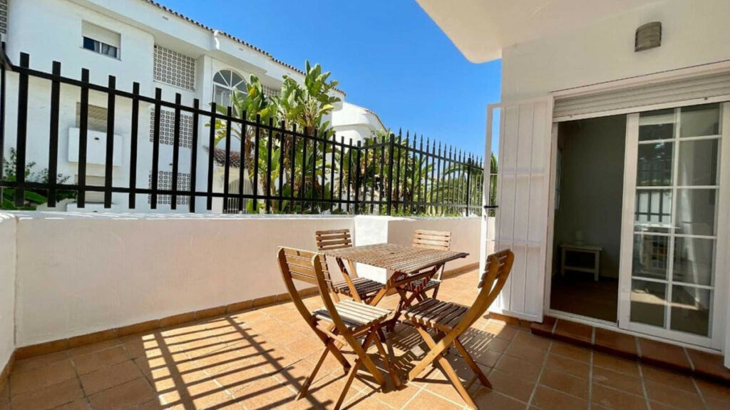 Ground Floor Apartment Nueva Andalucía Málaga - image 17