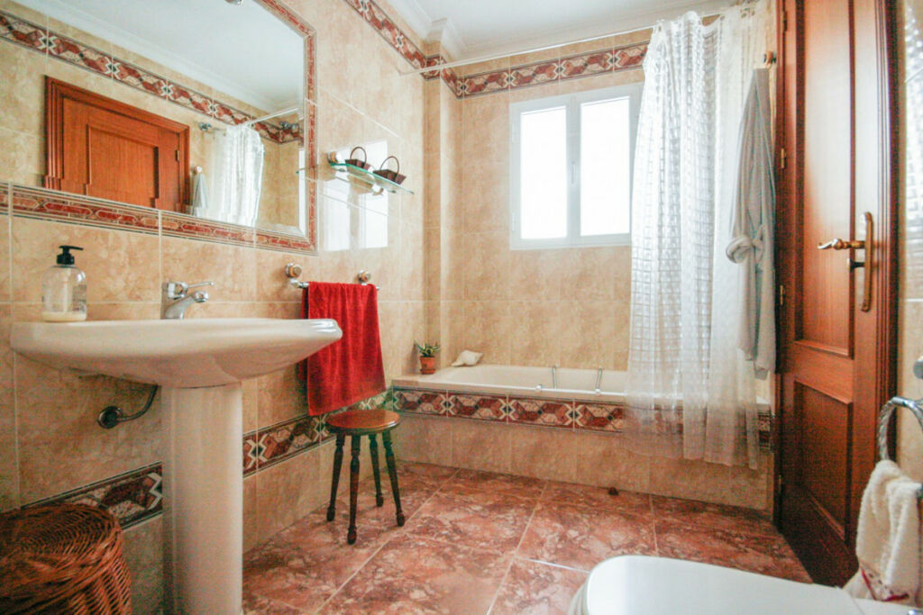Townhouse Coín Málaga - image 17