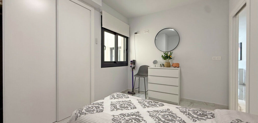 Middle Floor Apartment Los Altos Alicante - image 17