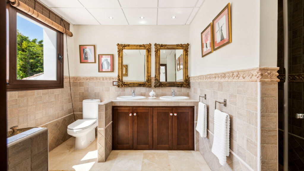 Detached Villa Atalaya Málaga - image 17