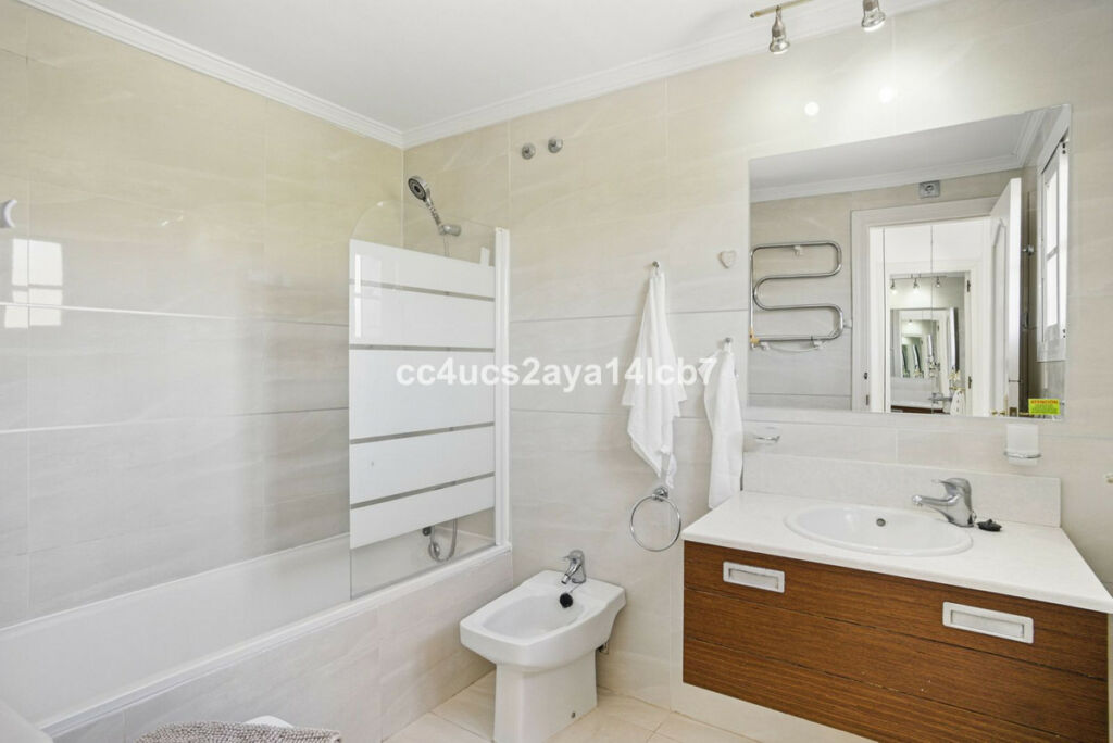 Penthouse Riviera del Sol Málaga - image 17