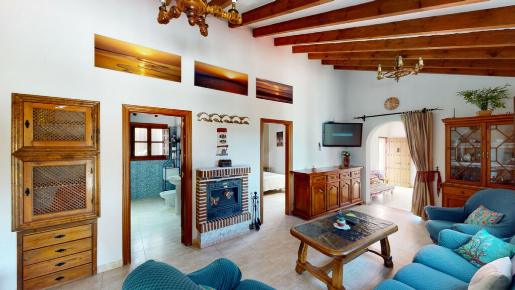 Detached Villa El Borge Málaga - image 17